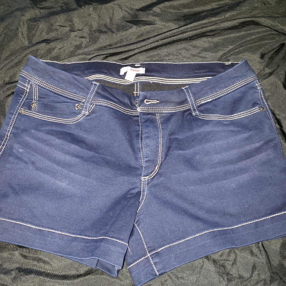 Shorts ❗️FINAL SALE ❗️ - Picture 2 of 2